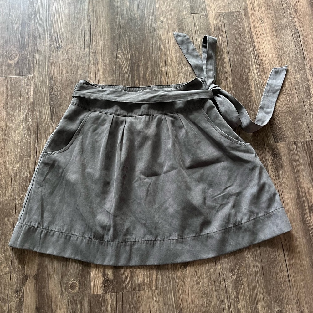 Silence + Noise Grey Faux Suede Skirt Sz 8